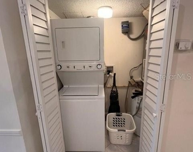 1614 Stickney Point Road - Photo Thumbnail 5