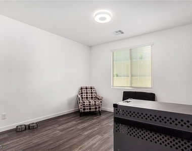 12332 Switchgrass Avenue - Photo Thumbnail 16