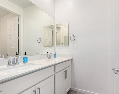 12332 Switchgrass Avenue - Photo Thumbnail 29