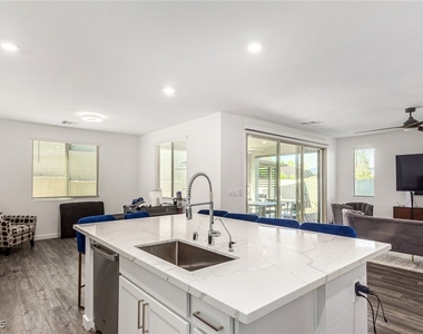 12332 Switchgrass Avenue - Photo Thumbnail 13