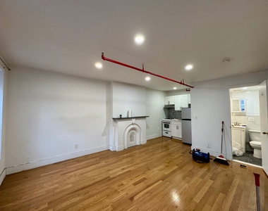 9 West 129th Street - Photo Thumbnail 4