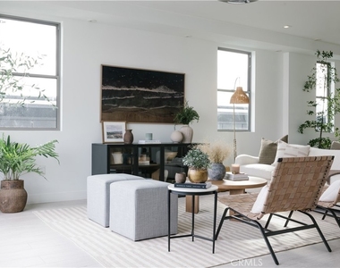 2230 Newport Boulevard - Photo Thumbnail 2