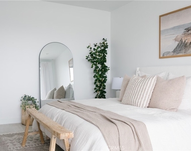 2230 Newport Boulevard - Photo Thumbnail 11