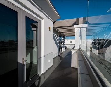 2210 Newport Boulevard - Photo Thumbnail 19