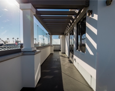 2210 Newport Boulevard - Photo Thumbnail 18