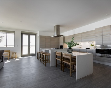 2210 Newport Boulevard - Photo Thumbnail 4