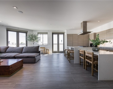 2210 Newport Boulevard - Photo Thumbnail 1