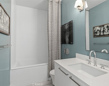2280 Newport Boulevard - Photo Thumbnail 7