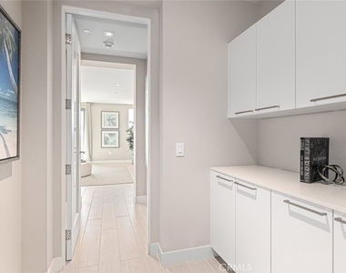 2280 Newport Boulevard - Photo Thumbnail 6