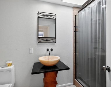985 N Tuxedo Circle - Photo Thumbnail 18