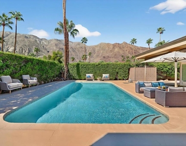 985 N Tuxedo Circle - Photo Thumbnail 2