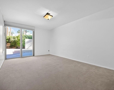 985 N Tuxedo Circle - Photo Thumbnail 9