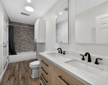 985 N Tuxedo Circle - Photo Thumbnail 17