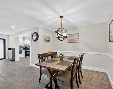 5008 Parker Avenue - Photo Thumbnail 15