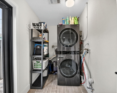 5008 Parker Avenue - Photo Thumbnail 12