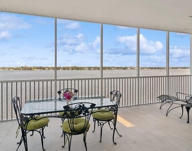 1130 Sw Chapman Way - Photo Thumbnail 5