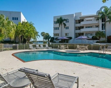 1130 Sw Chapman Way - Photo Thumbnail 27