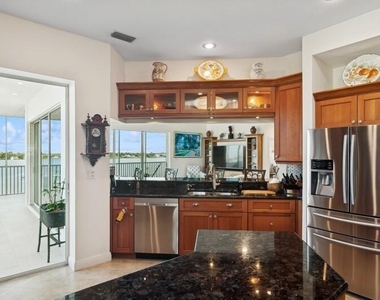 1130 Sw Chapman Way - Photo Thumbnail 13