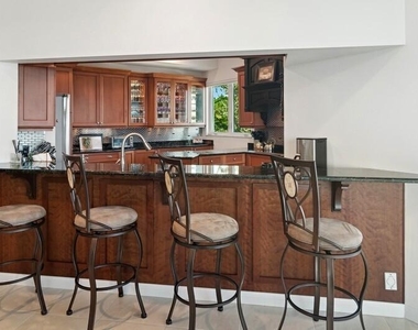 1130 Sw Chapman Way - Photo Thumbnail 8