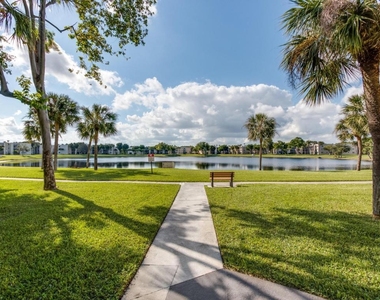 5220 Las Verdes Circle - Photo Thumbnail 20
