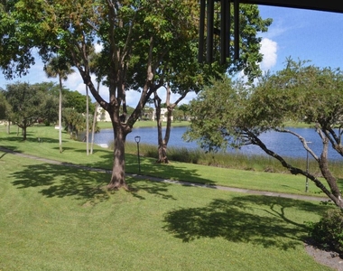 5220 Las Verdes Circle - Photo Thumbnail 1