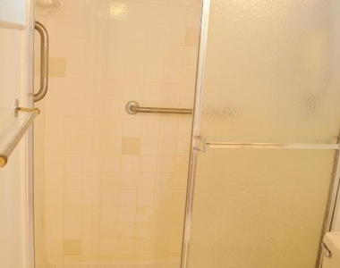 5220 Las Verdes Circle - Photo Thumbnail 16