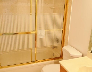 5220 Las Verdes Circle - Photo Thumbnail 17