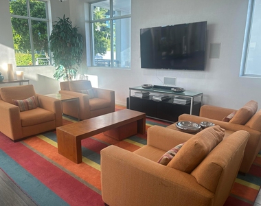 300 S Australian Avenue - Photo Thumbnail 4