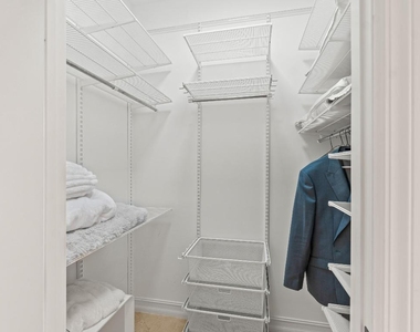 701 S Olive Avenue - Photo Thumbnail 9