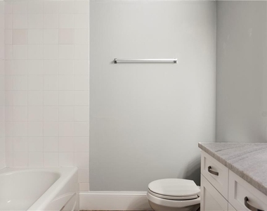 1610 N 42nd Circle - Photo Thumbnail 13
