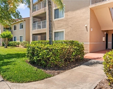 1610 N 42nd Circle - Photo Thumbnail 1