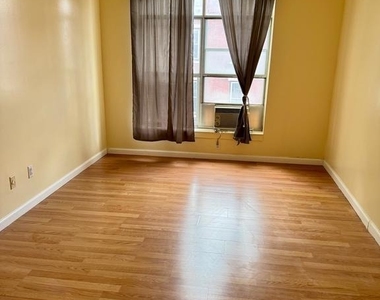 201 N 9th Street - Photo Thumbnail 15