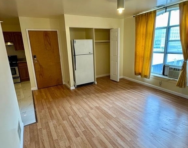 201 N 9th Street - Photo Thumbnail 3