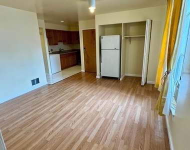201 N 9th Street - Photo Thumbnail 4