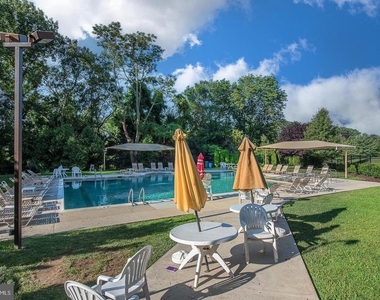 1030 E Lancaster Avenue - Photo Thumbnail 31