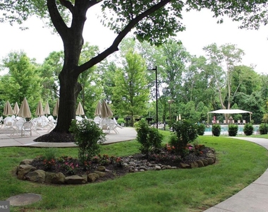 1030 E Lancaster Avenue - Photo Thumbnail 18