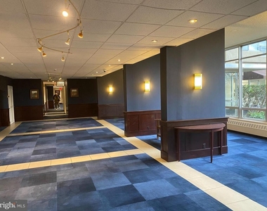 1030 E Lancaster Avenue - Photo Thumbnail 25