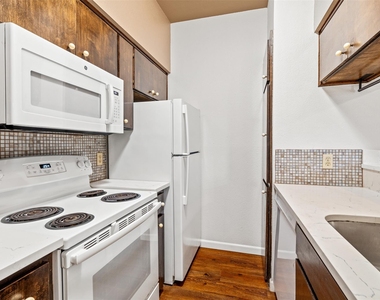 612 Park Pl - Photo Thumbnail 7