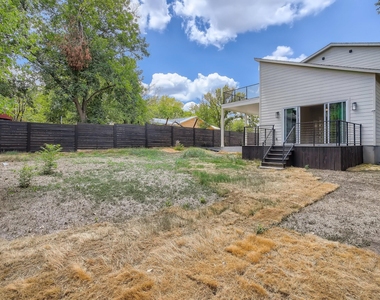 6919 Bethune Ave - Photo Thumbnail 3