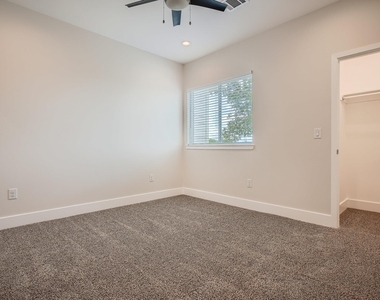 6919 Bethune Ave - Photo Thumbnail 12