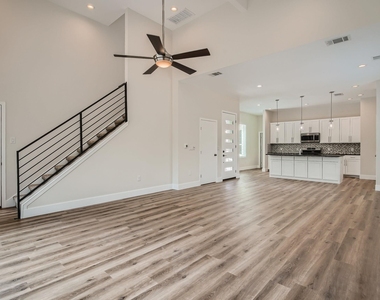6919 Bethune Ave - Photo Thumbnail 6