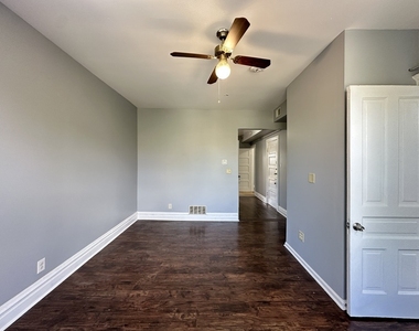 2713 W 16th Street - Photo Thumbnail 12