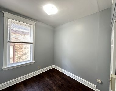 2713 W 16th Street - Photo Thumbnail 17