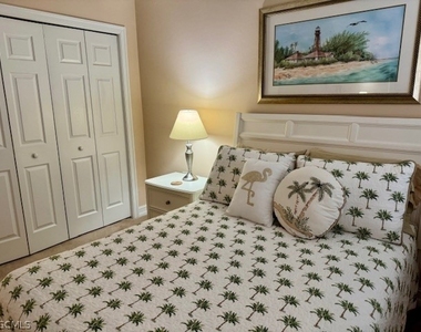 10510 Amiata Way - Photo Thumbnail 16
