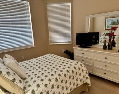10510 Amiata Way - Photo Thumbnail 17