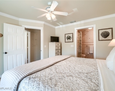 6020 Cypress Lane - Photo Thumbnail 9