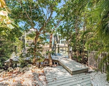 6020 Cypress Lane - Photo Thumbnail 20
