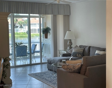 8405 Excalibur Circle - Photo Thumbnail 5