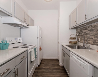 2101 Hayes Road - Photo Thumbnail 3