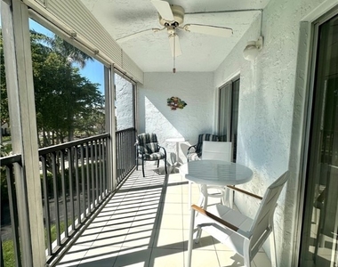 555 Park Shore Drive - Photo Thumbnail 29